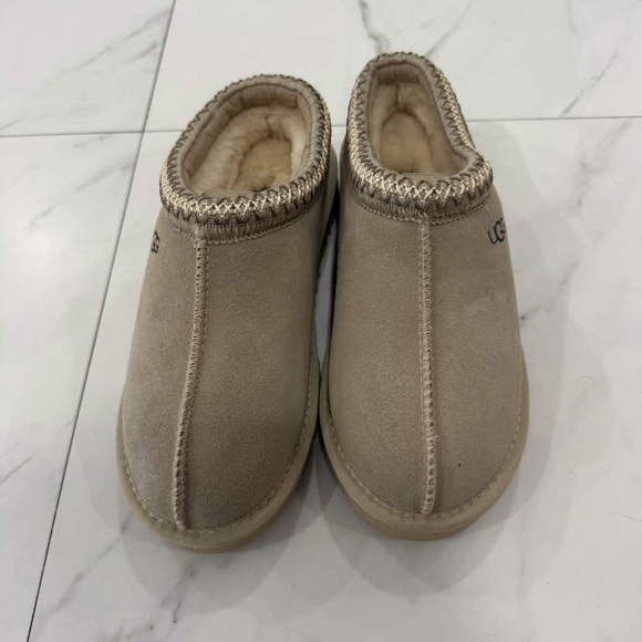 UGG Tasman Women’s Size 6, 7, 8 - Picture 2 of 5